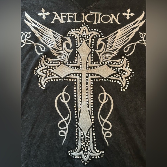 Affliction Tops - Affliction Live Fast Rhinestone Cross Tee – Black – Size L